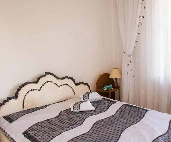 топи Луксозна вила